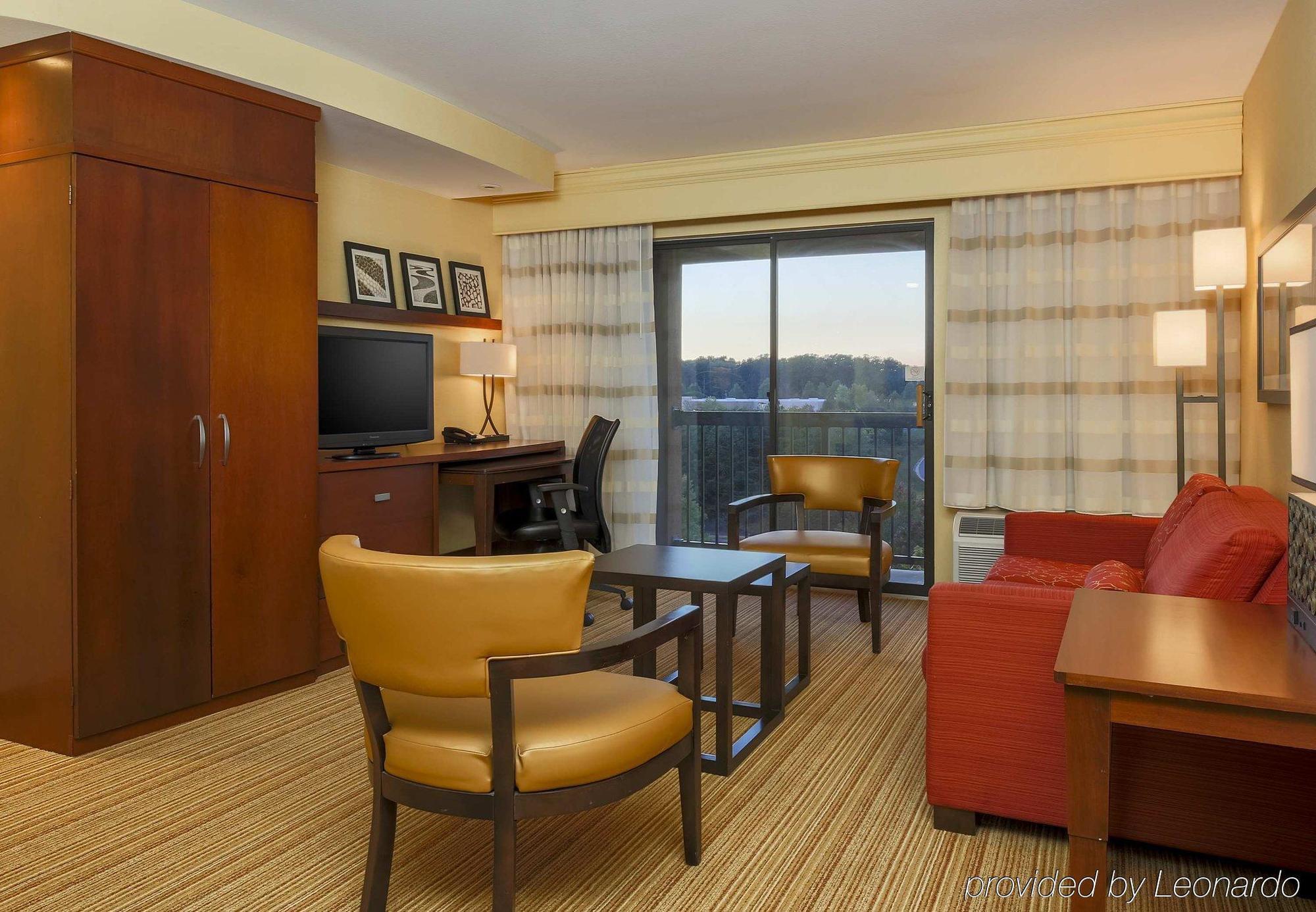 Courtyard By Marriott Potomac Mills Woodbridge Exterior foto